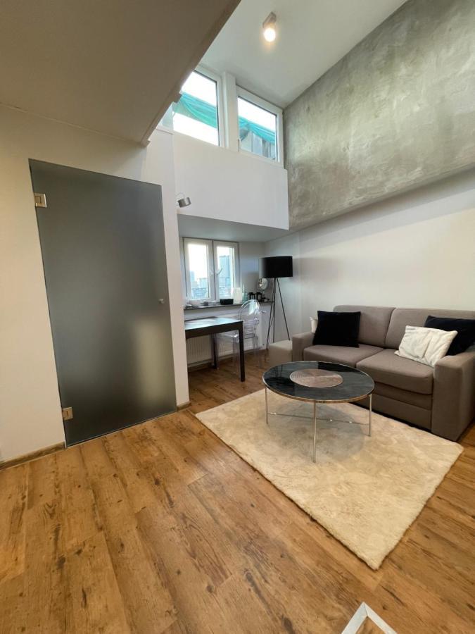 Warynskiego 9 - Piekna Panorama Miasta - Smart Tv 42 Cale - Wifi - Ekspres Kapsulkowy - W Pelni Wyposazona Kuchnia วอร์ซอ ภายนอก รูปภาพ