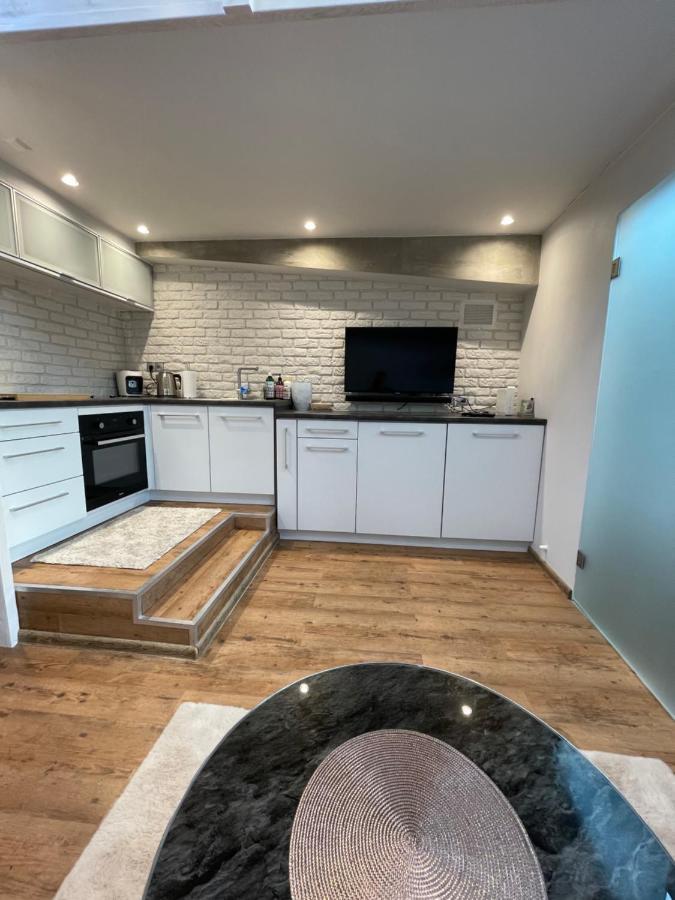 Warynskiego 9 - Piekna Panorama Miasta - Smart Tv 42 Cale - Wifi - Ekspres Kapsulkowy - W Pelni Wyposazona Kuchnia วอร์ซอ ภายนอก รูปภาพ